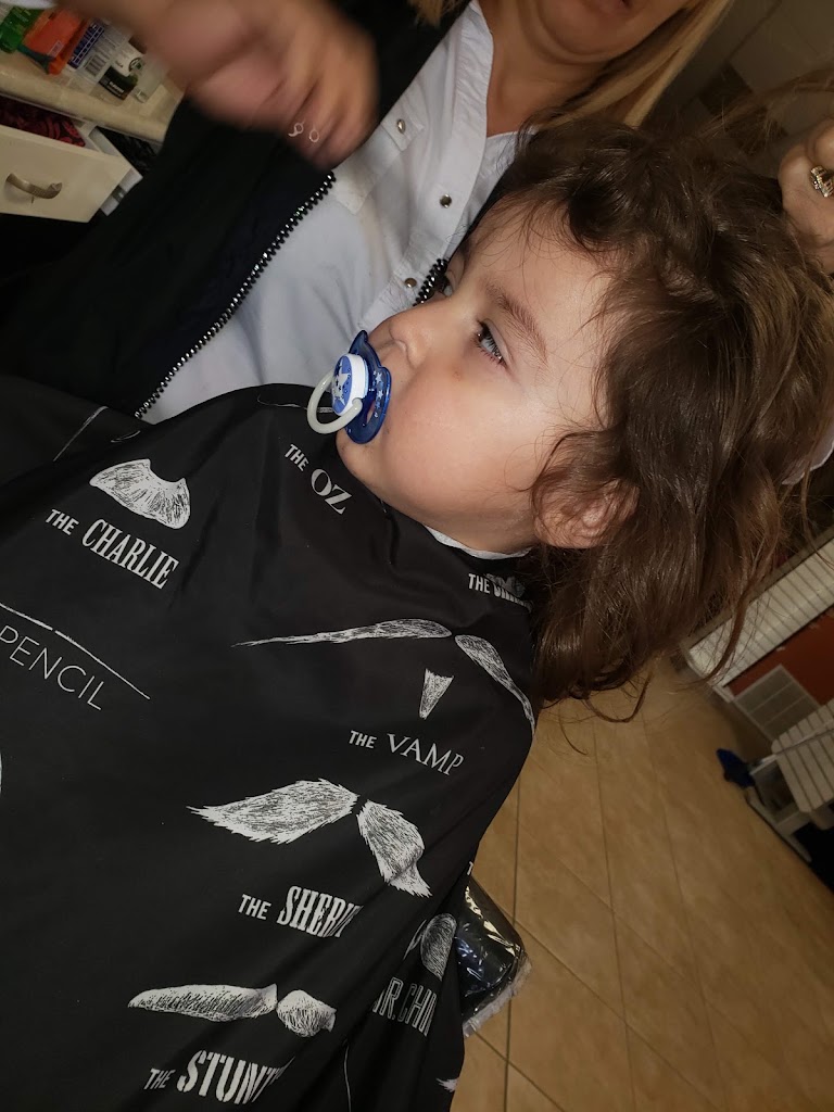 Mony's Beauty Salon 78041