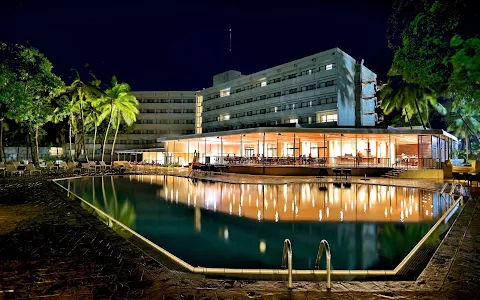 Radisson Blu Mammy Yoko Hotel, Freetown image