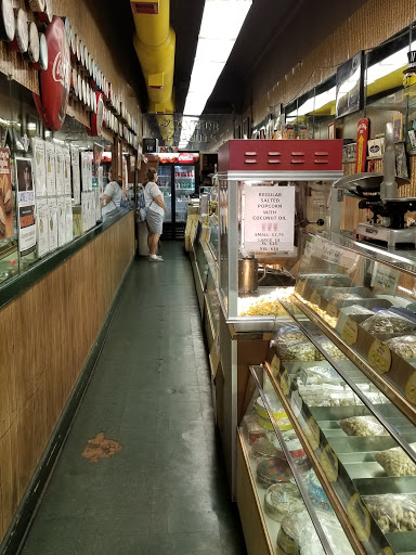 Nut Store «Peanut Shoppe Main Street», reviews and photos, 24 S Main St, Memphis, TN 38103, USA