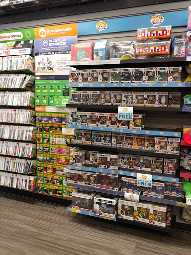Video Game Store «GameStop», reviews and photos, 1633 Miller Park Way, West Milwaukee, WI 53214, USA