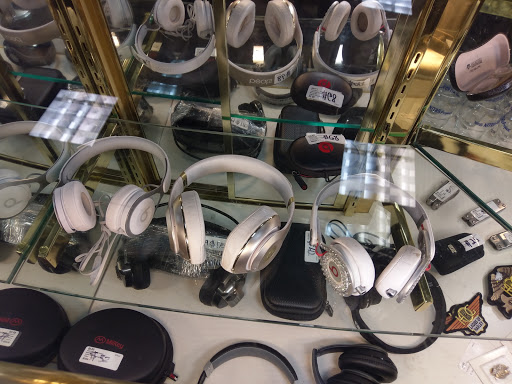 Pawn Shop «Yankee Peddler & Pawn», reviews and photos, 7 Pitkin St, East Hartford, CT 06108, USA