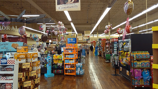 Grocery Store «Rays Food Place», reviews and photos, 1139 S Cloverdale Blvd, Cloverdale, CA 95425, USA