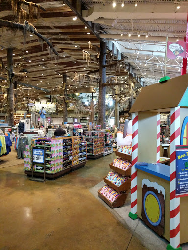 Sporting Goods Store «Bass Pro Shops», reviews and photos, 175 Bass Pro Blvd, Denham Springs, LA 70726, USA