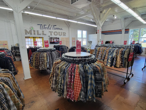 Clothing Store «Pendleton Washougal Mill Store», reviews and photos, 2 Pendleton Way, Washougal, WA 98671, USA