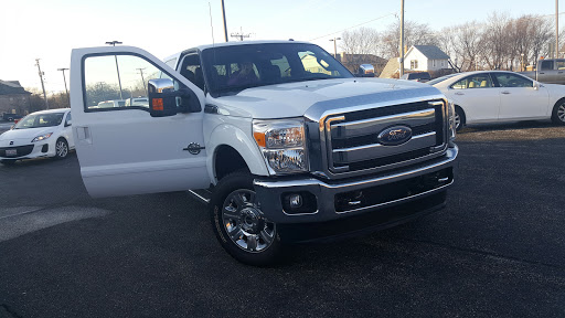 Car Dealer «Auto Villa», reviews and photos, 302 S Lake St, Grayslake, IL 60030, USA