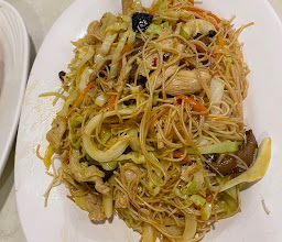 Leng Kee photo