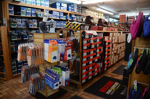 Shoe Store «Hayes Shoes», reviews and photos, 280 Three Springs Rd, Bowling Green, KY 42104, USA