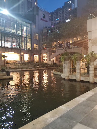 Shopping Mall «Shops at Rivercenter», reviews and photos, 849 E Commerce St, San Antonio, TX 78205, USA
