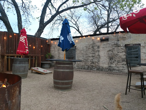 Bar «Pour Haus Patio Bar», reviews and photos, 343 W San Antonio St, New Braunfels, TX 78130, USA