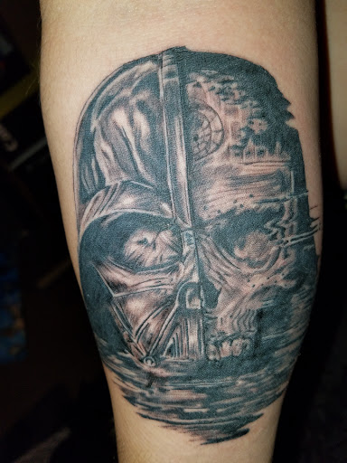 Tattoo Shop «Shooting Ink Tattoo & Piercing», reviews and photos, 536 E Main St, Grass Valley, CA 95945, USA