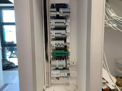 ÉLECTRICITÉ N.B à Marseille