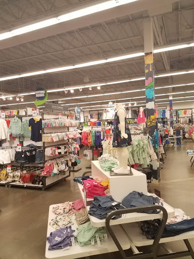 Clothing Store «Old Navy», reviews and photos, 747 NW 12th St, Gresham, OR 97030, USA