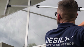 DESIL Company / Limpieza de vidrios