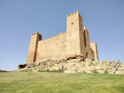 Castillo de Sádaba C. Apóstol Santiago, 37A, 50670 Sádaba, Zaragoza, España