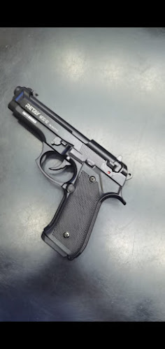 Opinii despre On Target 007 în Johannesburg - Sporting goods store