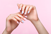 # 1 Nails & Lashes