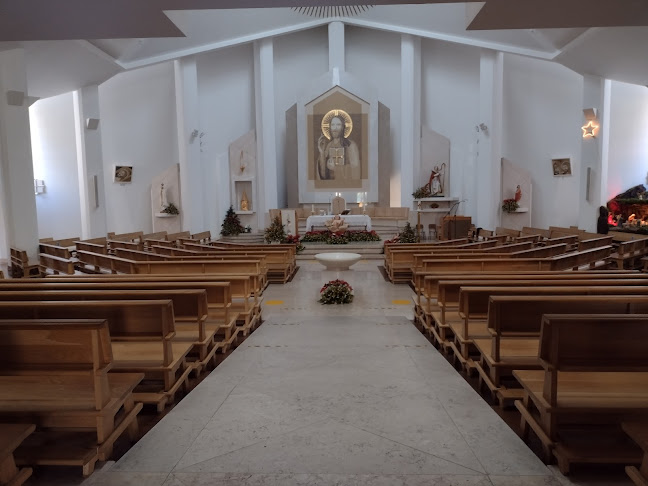 Avaliações doParóquia de Santa Cecília em Câmara de Lobos - Igreja