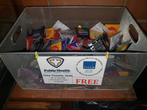 Tobacco Shop «Things N Things», reviews and photos, 621 Center Point Rd NE, Cedar Rapids, IA 52402, USA