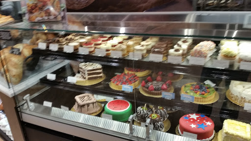 Supermarket «Market 32», reviews and photos, 990 Torringford St, Torrington, CT 06790, USA