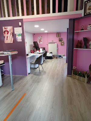 L'onglerie de Lijun à Mennecy