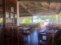 Atmosphère du Restaurant créole Restaurant La Marine Les Trois îlets - Martinique à Les Trois îlets - n°9