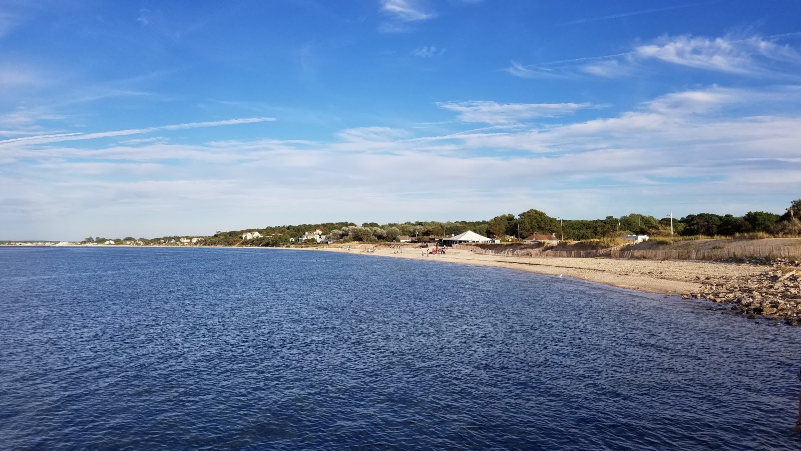 Photo de Meschutt Beach - endroit populaire parmi les connaisseurs de la détente