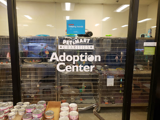 Pet Supply Store «PetSmart», reviews and photos, 2861 Veterans Memorial Pkwy, St Charles, MO 63303, USA