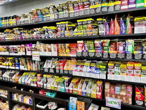 Tobacco Shop «Smoke Hut Smoke Shop», reviews and photos, 11902 Blue Ridge Boulevard g, Grandview, MO 64030, USA