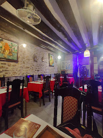Atmosphère du Restaurant indien Vishnu Bhavan à Marly-le-Roi - n°2