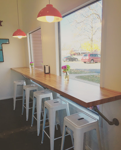 Donut Shop «Peace, Love & Little Donuts of Hudson», reviews and photos, 51 S Main St #4, Hudson, OH 44236, USA