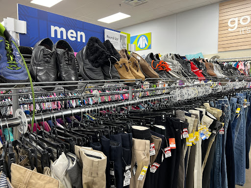 Thrift Store «Goodwill Store», reviews and photos, 4646 Duffy Rd, Floyds Knobs, IN 47119, USA