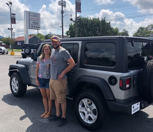 Jeep Dealer «Marlow Motor Company», reviews and photos, 707 N Commerce Ave, Front Royal, VA 22630, USA