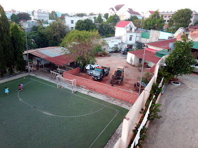 Sân bóng đá Duy Tân