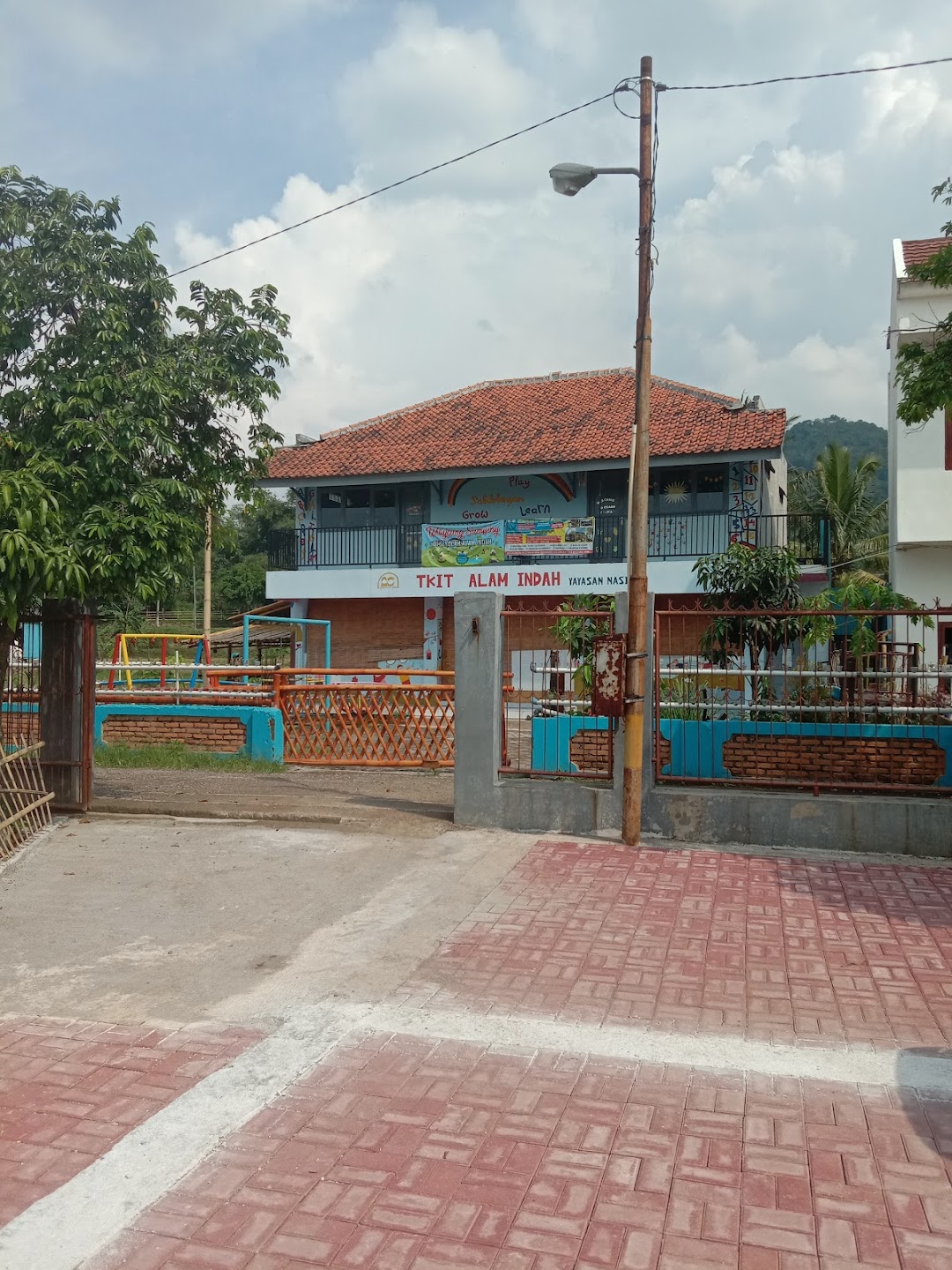 Sekolah Alam Indah Ciparay Kab. Bandung (TK,SDIT)