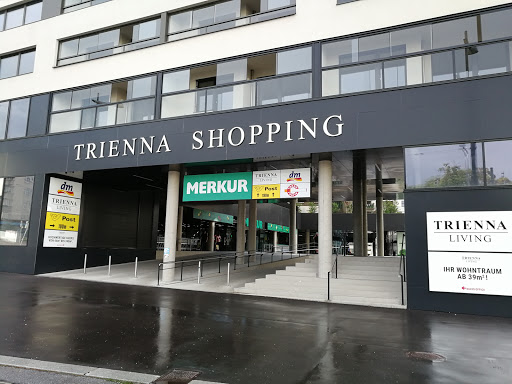 Trienna Shopping