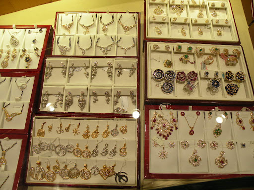 Jeweler «May Jewelers», reviews and photos, 8032 Leesburg Pike, Vienna, VA 22182, USA