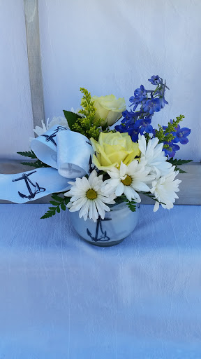 Florist «Chalet Floral», reviews and photos, 700 W Hackley Ave, Muskegon, MI 49441, USA