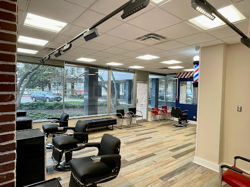 Barber Shop «Rosslyn Barber Shop», reviews and photos, 1700 N Moore St #350, Arlington, VA 22209, USA