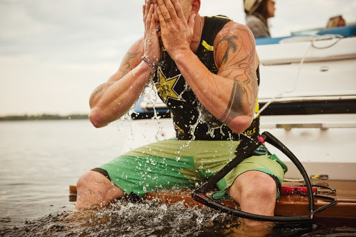 Boat Dealer «Norcal MasterCraft Discovery Bay Mall - Showroom / ProShop», reviews and photos, 1520 Discovery Bay Blvd #200, Discovery Bay, CA 94505, USA