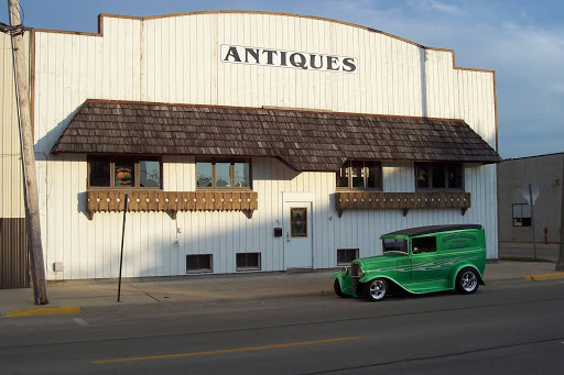 Royal Oaks Antiques
