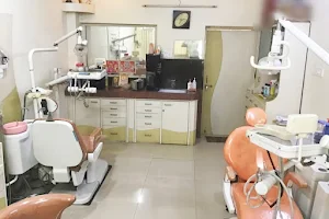 Dr HARISH LADDHAD , SMILE LINE DENTAL CLINIC | FIRST FLOOR | Dental Clinic in Ngp since 1985 | More than 38 yrs of Experience image