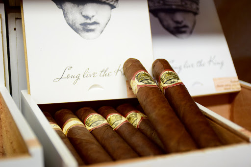 Cigar Shop «Dirty Dog Cigar Shoppe», reviews and photos, 4601 Walnut St, McKeesport, PA 15132, USA