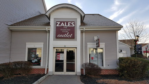 Zales - The Diamond Store, 443 Evergreen Ct, Central Valley, NY 10917, USA, 