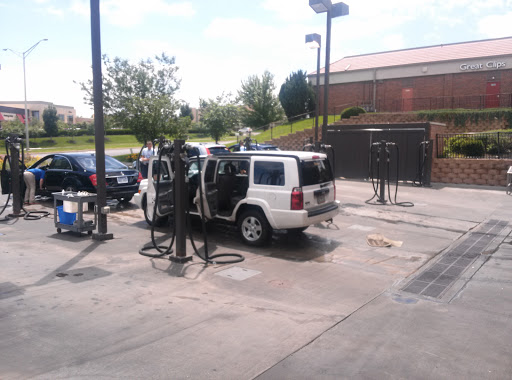Car Wash «Waterway Gas & Wash», reviews and photos, 4200 W 119th St, Leawood, KS 66209, USA