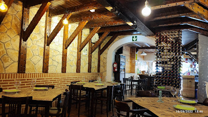 Más Madera Gastroparrilla - C. Emilio Tuya, 32, 33202 Gijón, Asturias, Spain