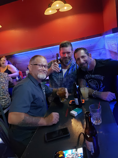 Bar & Grill «KJ Farrells Bar and Grill», reviews and photos, 242 Pettit Ave, Bellmore, NY 11710, USA