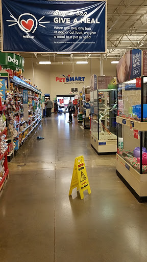 Pet Supply Store «PetSmart», reviews and photos, 860 NE Mall Blvd, Hurst, TX 76053, USA
