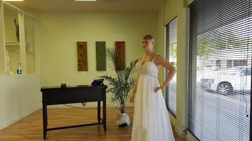 Plus Size Clothing Store «The Curvy Bride Boutique», reviews and photos, 8210 S Harvard Ave, Tulsa, OK 74137, USA