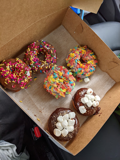 Donut Shop «Top That! Donuts», reviews and photos, 210 Ocean Ave, Point Pleasant Beach, NJ 08742, USA