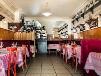 Atmosphère du Restaurant français D'Chez Eux à Paris - n°11